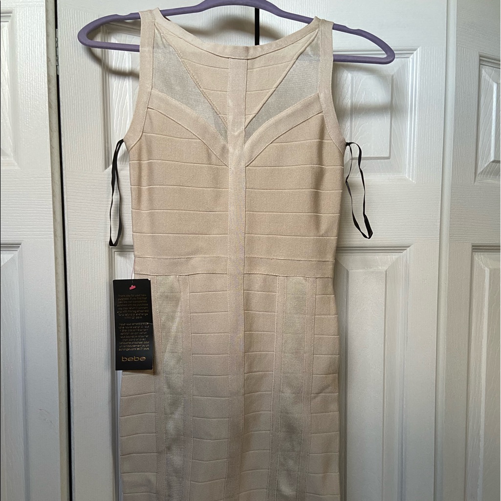 Bebe Bandagedress, Cream, Size Xs